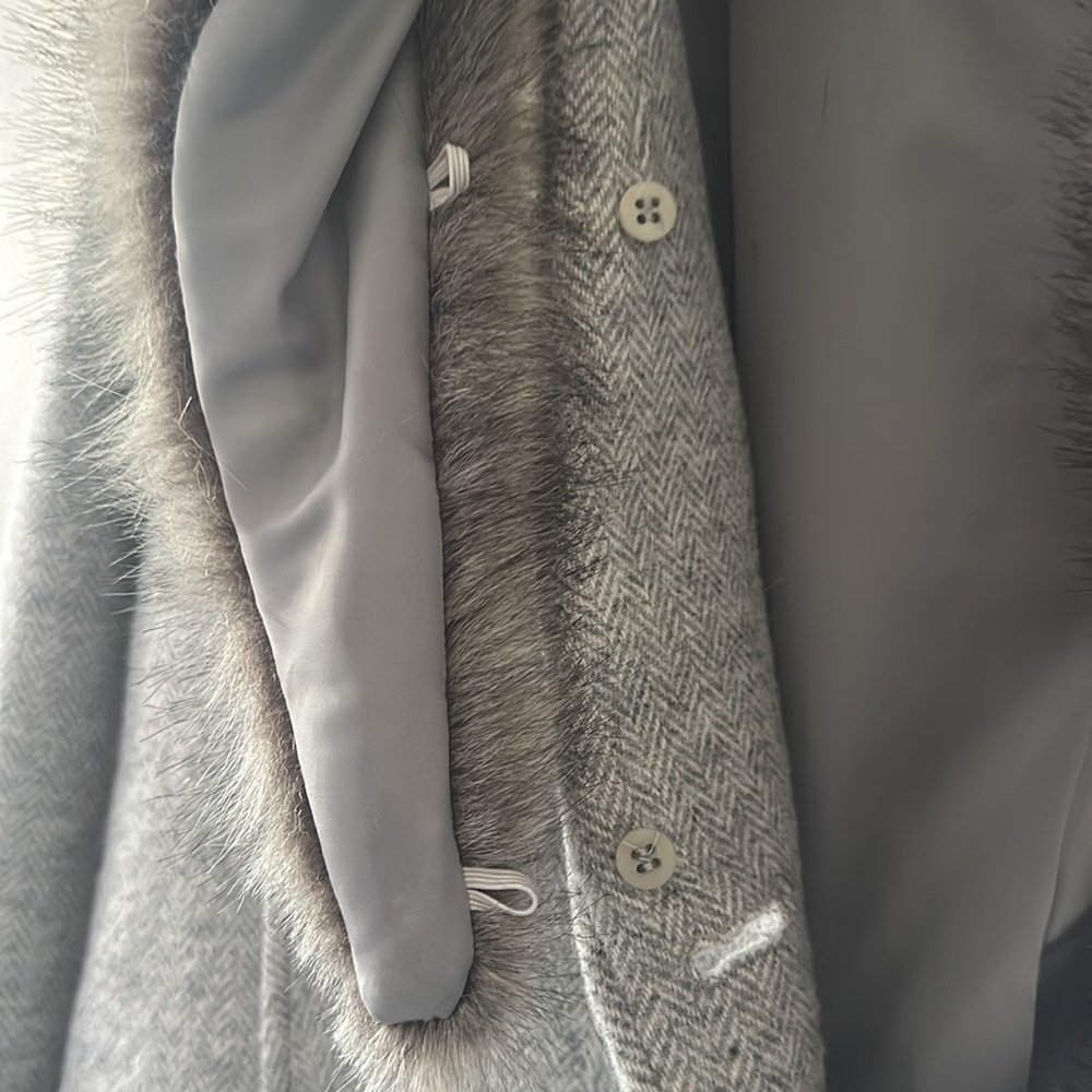 Talbots Women’s Shetland Blazer Jacket Light Gray Removable Faux Fur Trim Sz 12 - Picture 13 of 14